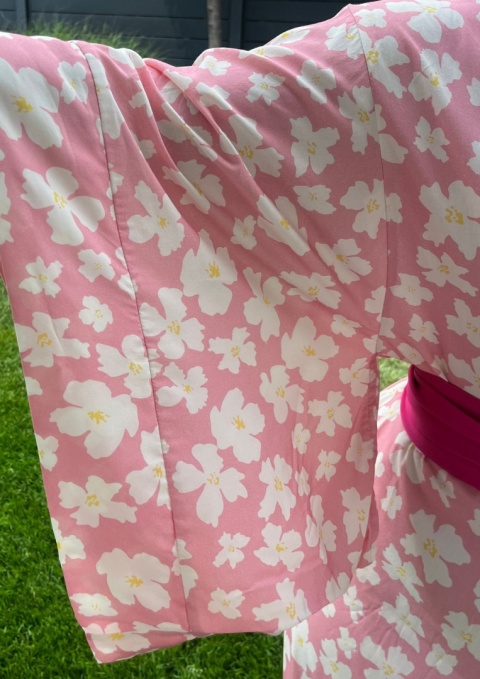 Kimono Sakura Bloom