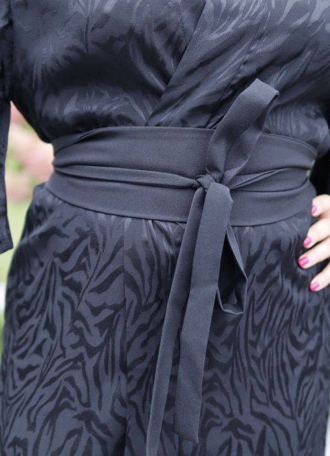 Czarne kimono Kurotsuru