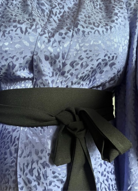 Satynowe kimono Sumire w kolorze lawendy